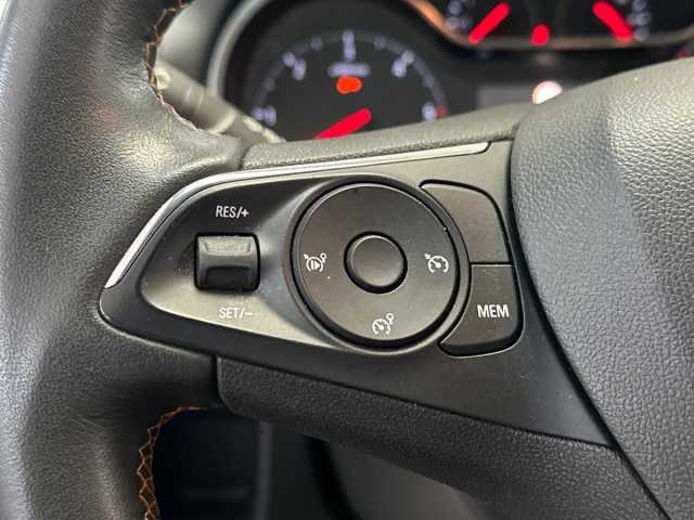 Opel Crossland X 1.5l - grey