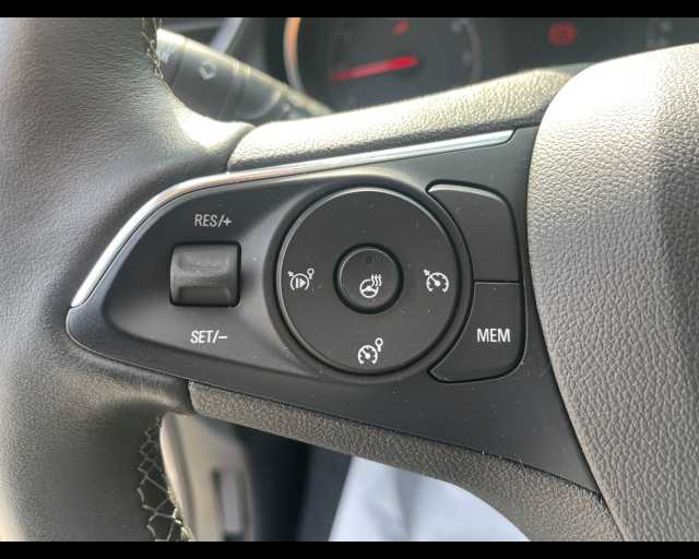 Opel Grandland X 1.5l - grey