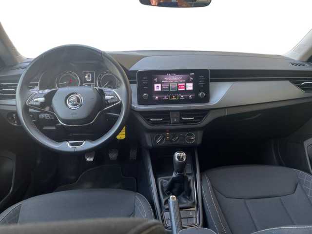 SKODA Kamiq 1.0l - white