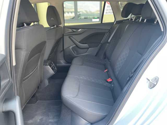 SKODA Kamiq 1.0l - white