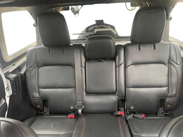 Jeep Wrangler 2.1l - white