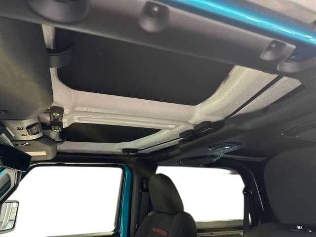 Jeep Wrangler 2.1l - blue