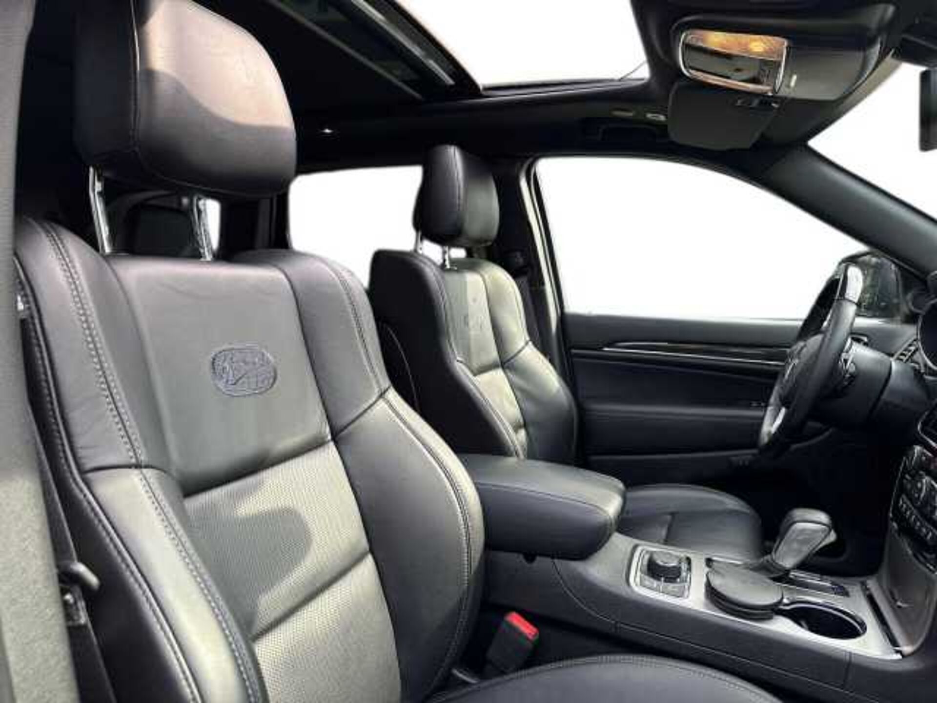 Jeep Grand Cherokee 3.0l - black