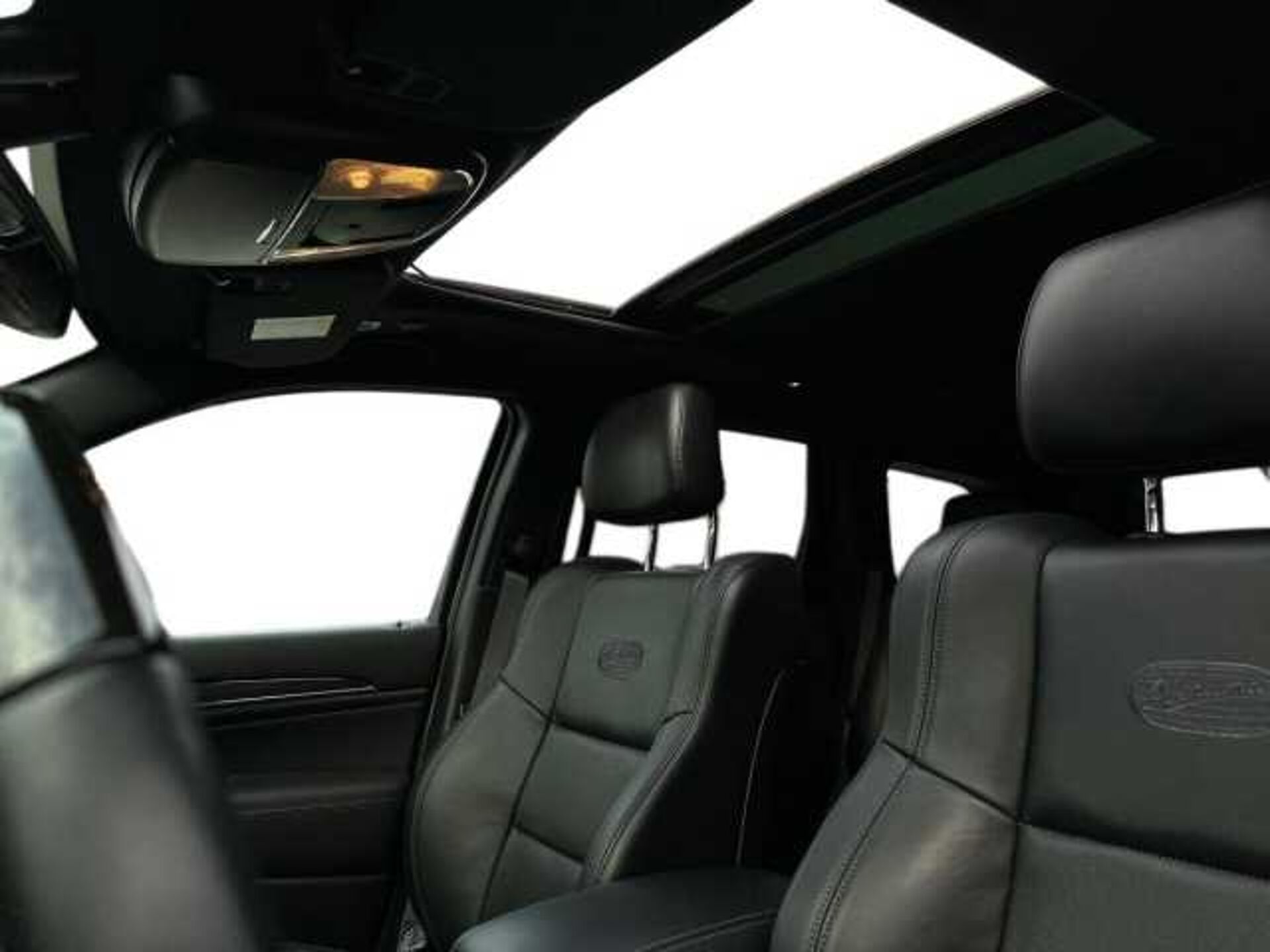 Jeep Grand Cherokee 3.0l - black