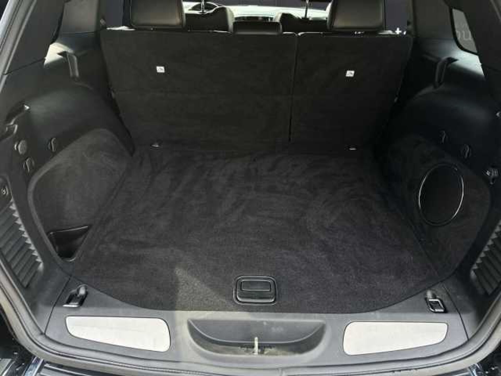 Jeep Grand Cherokee 3.0l - black