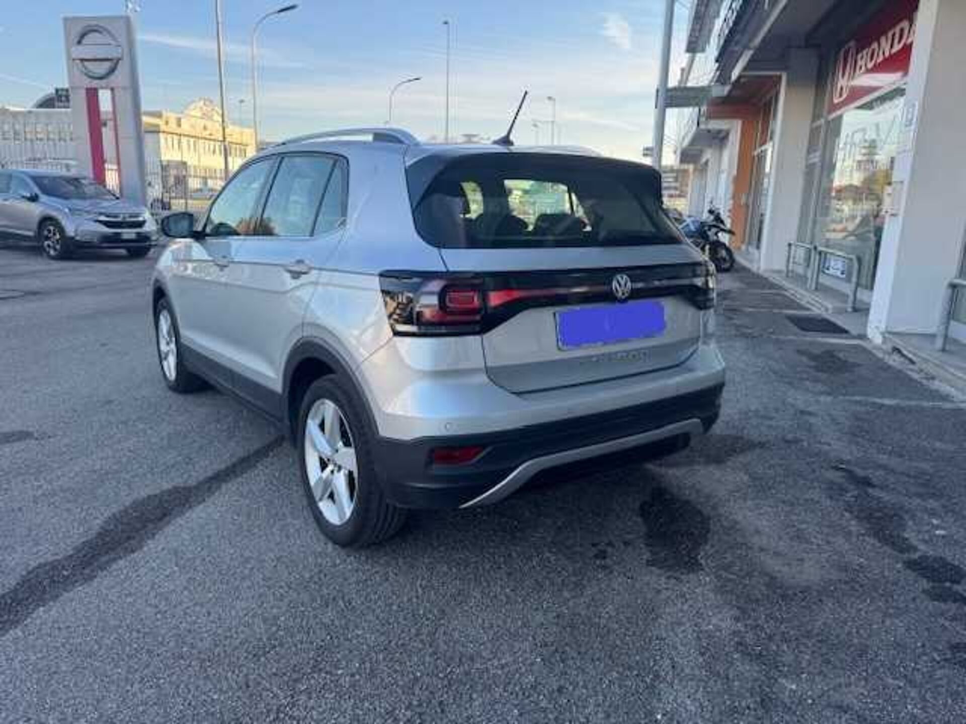 Volkswagen 1.0l - grey