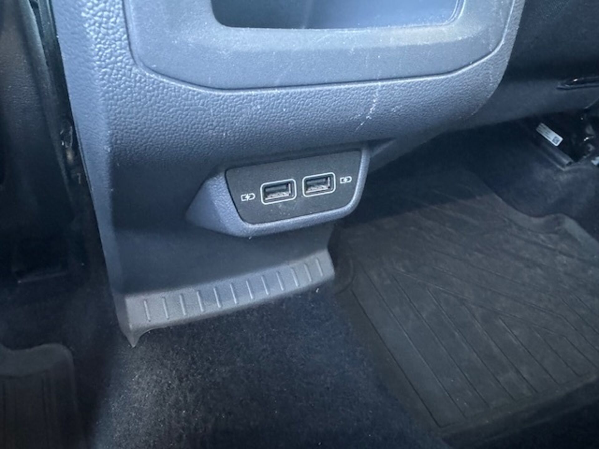 Volkswagen 1.0l - grey