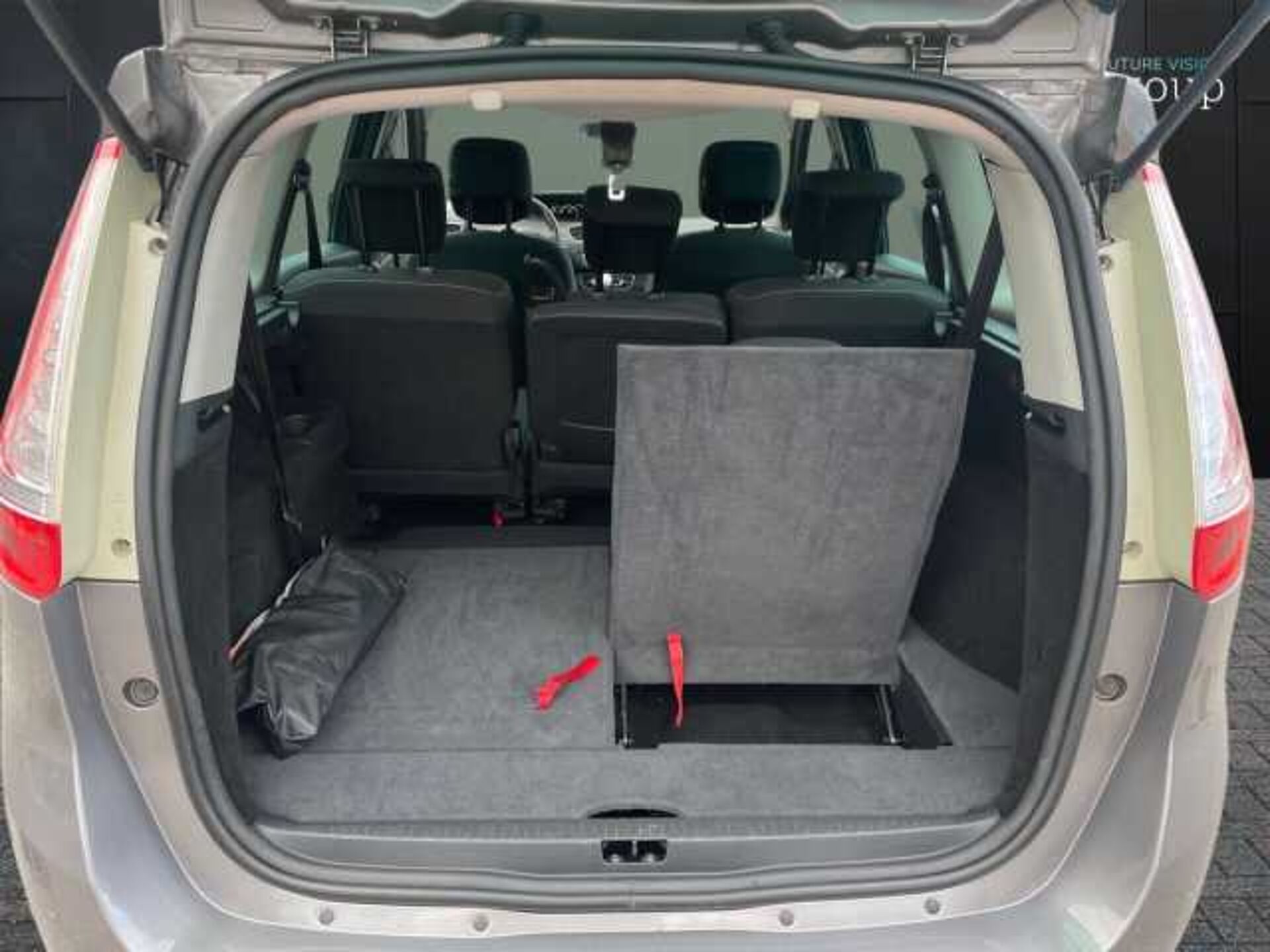 Renault Scenic 1.5l - grey