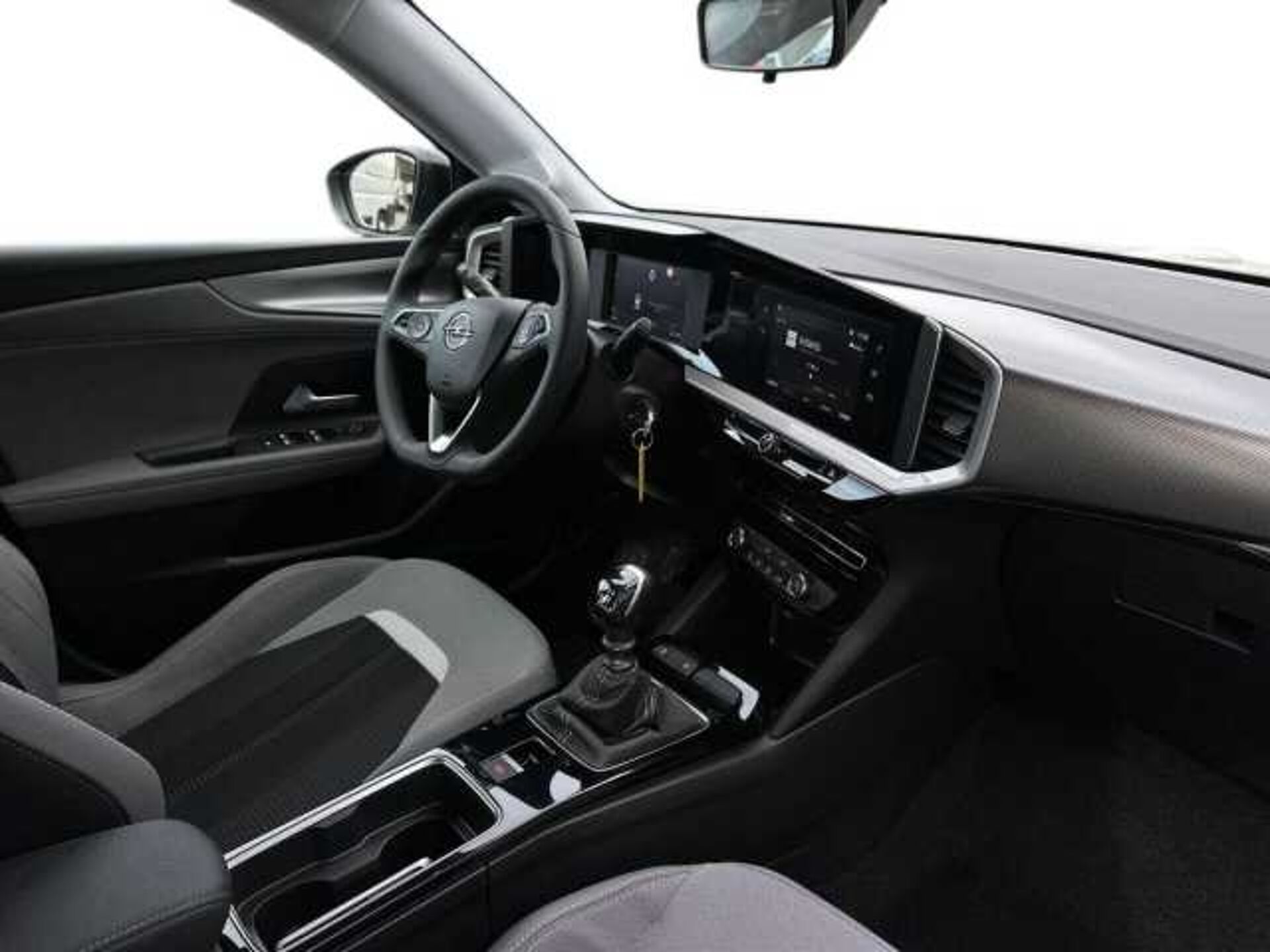 Opel Mokka 1.2l - white