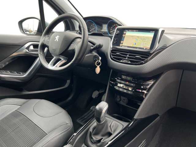 Peugeot 2008 1.2l - silver