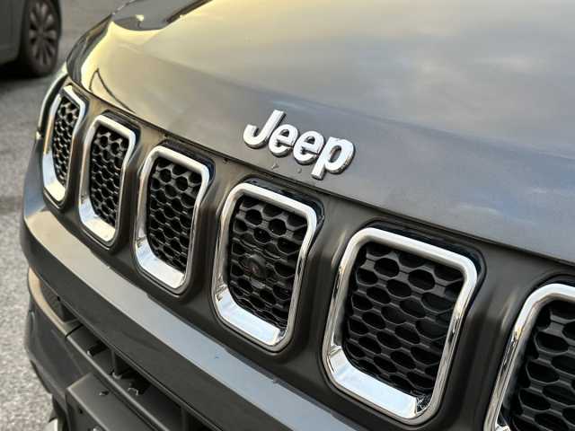 Jeep Compass 1.5l - grey