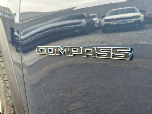 Jeep Compass 1.3l - blue