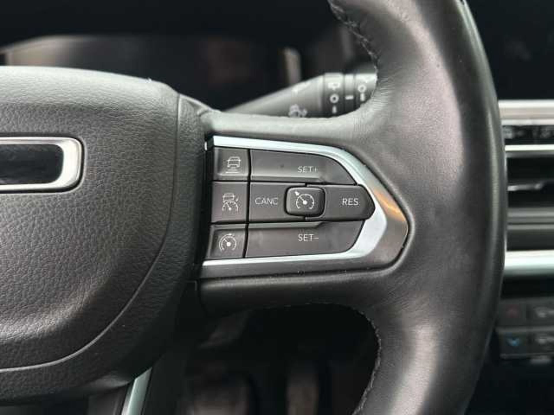 Jeep Compass 1.3l - white