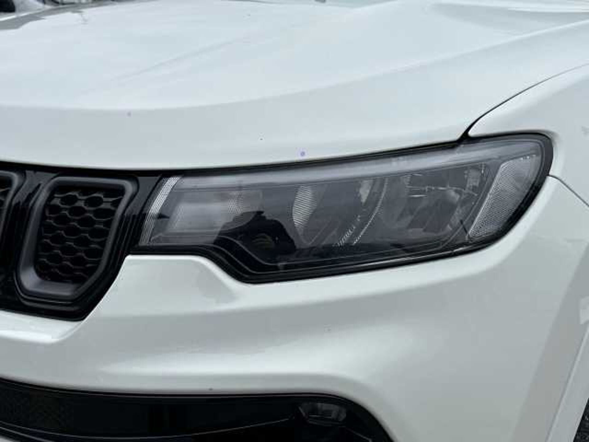 Jeep Compass 1.3l - white