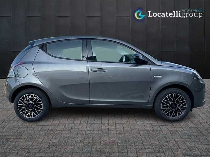Lancia Ypsilon 1l
