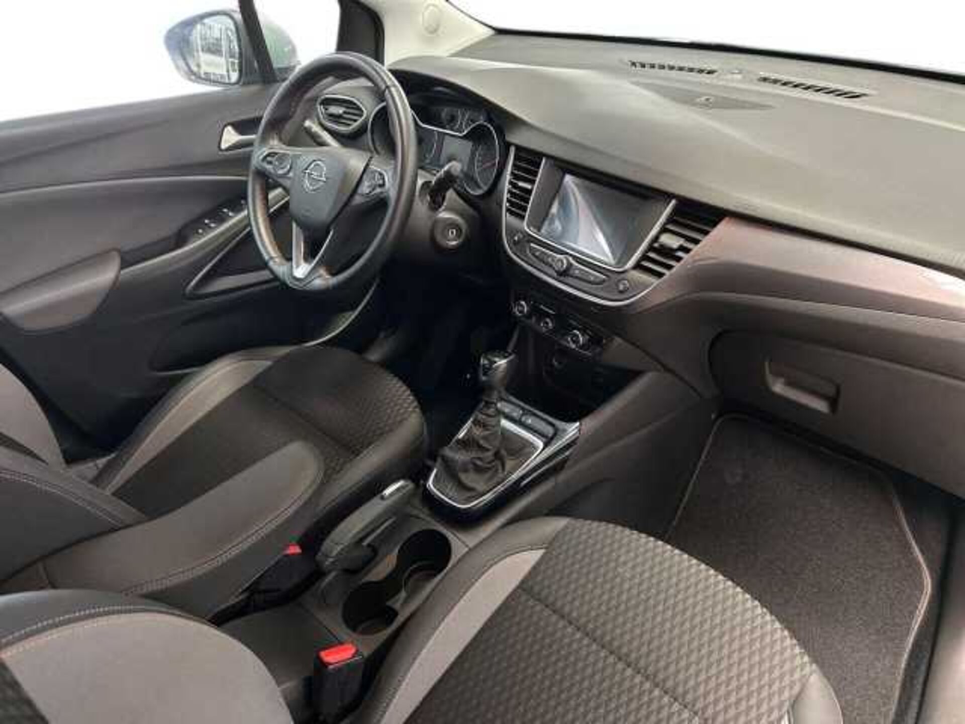 Opel Crossland X 1.5l - grey