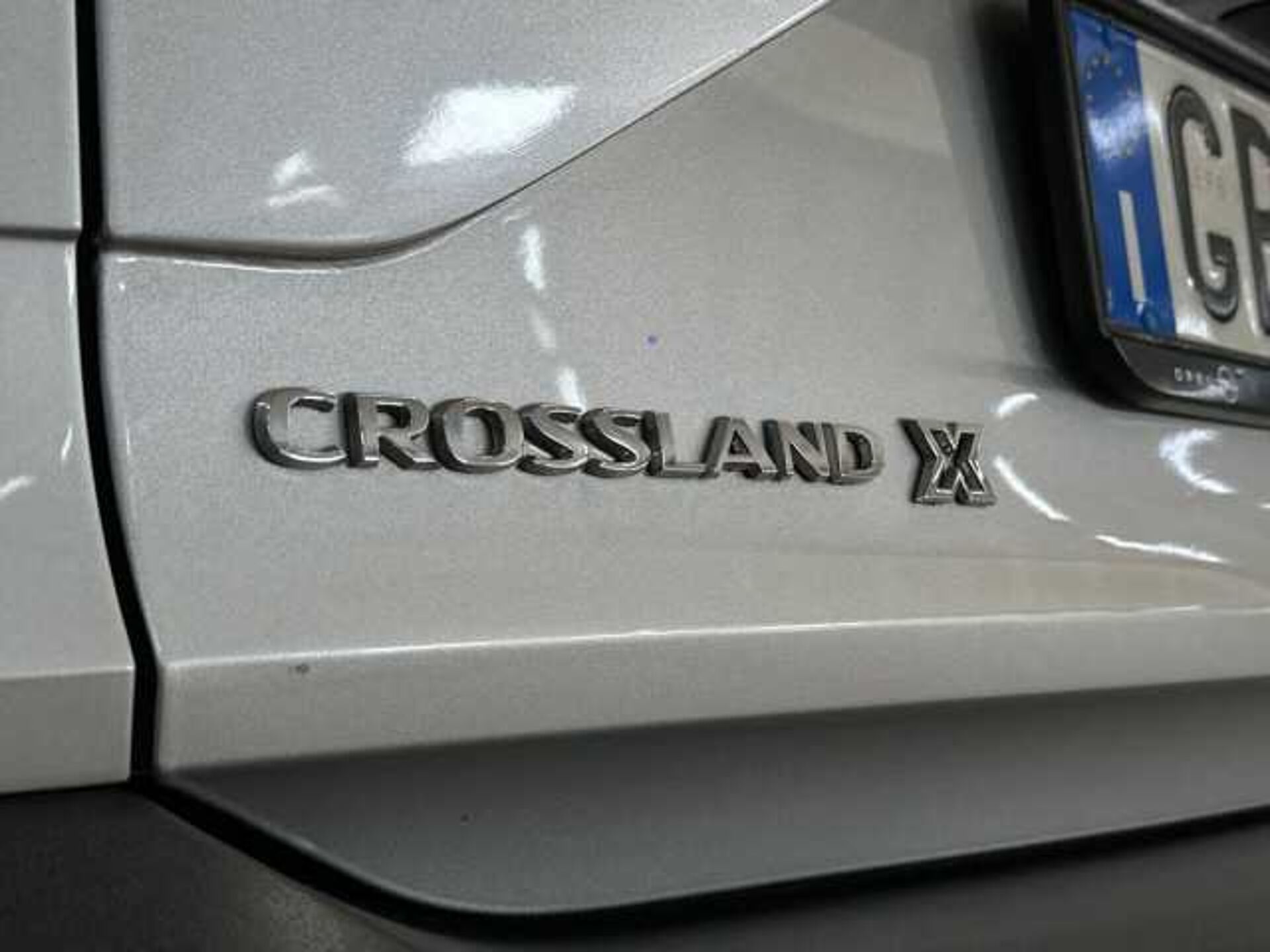 Opel Crossland X 1.5l - grey