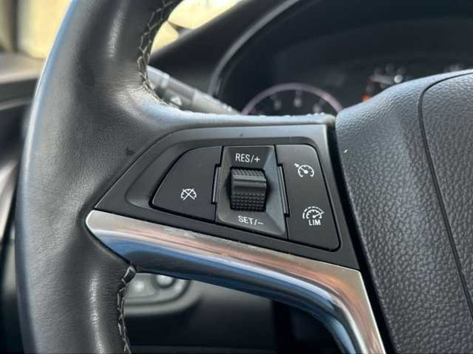 Opel Mokka X 1.4l - beige