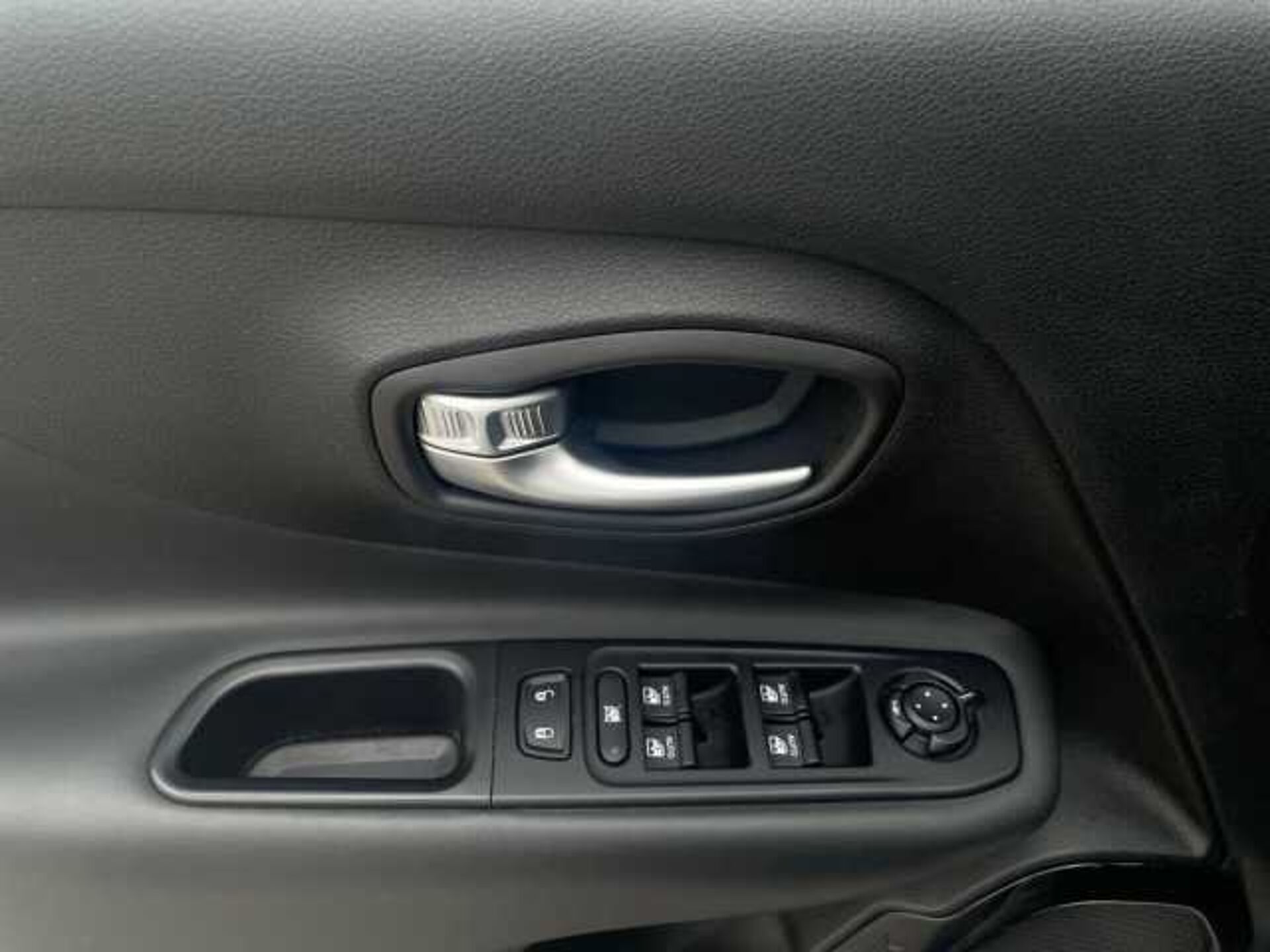 Jeep Renegade 1.0l - black