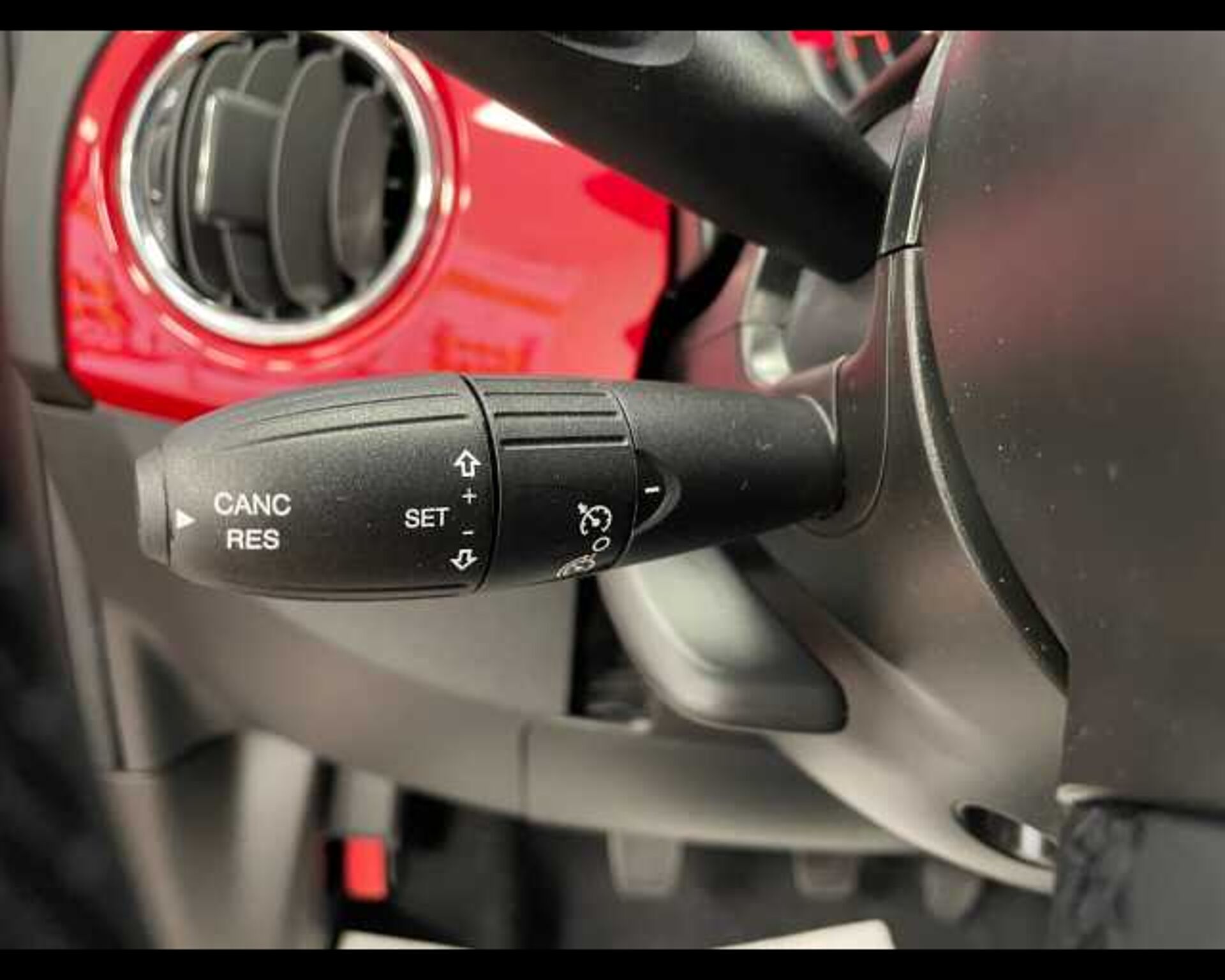 Fiat 500C 1.0l - red