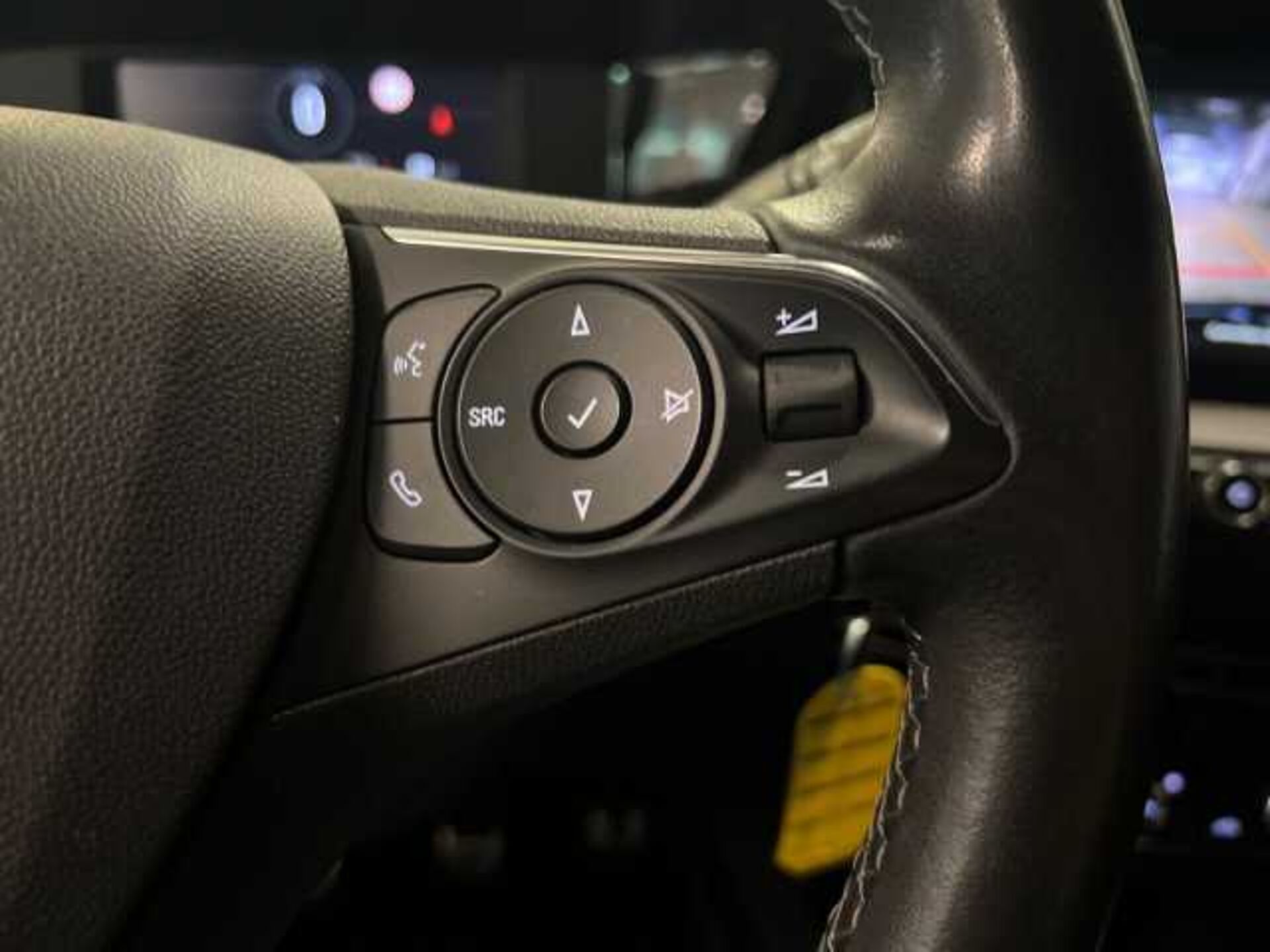 Opel Mokka 1.2l - green