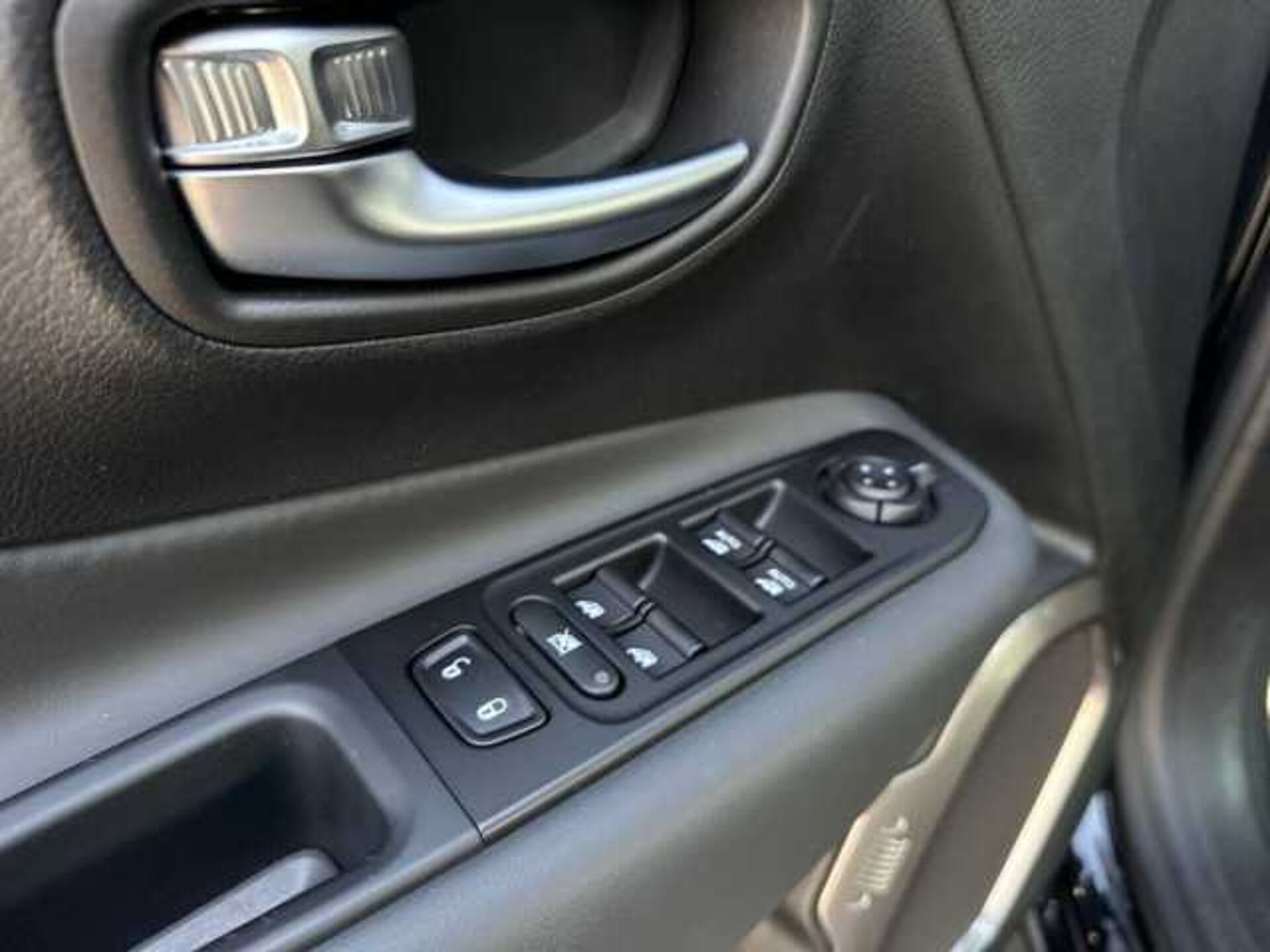 Jeep Renegade 1.3l - black