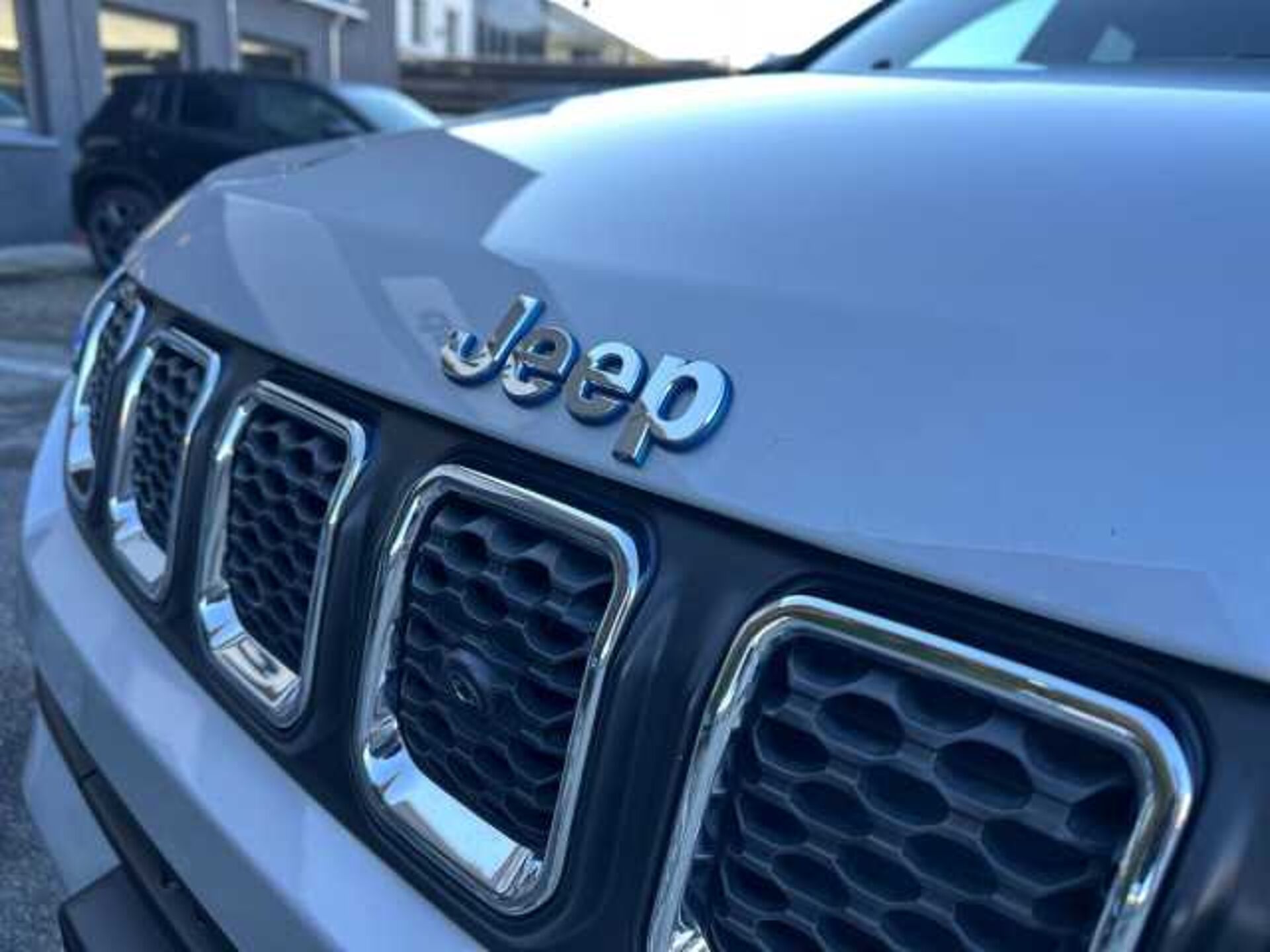 Jeep Compass 1.3l - grey