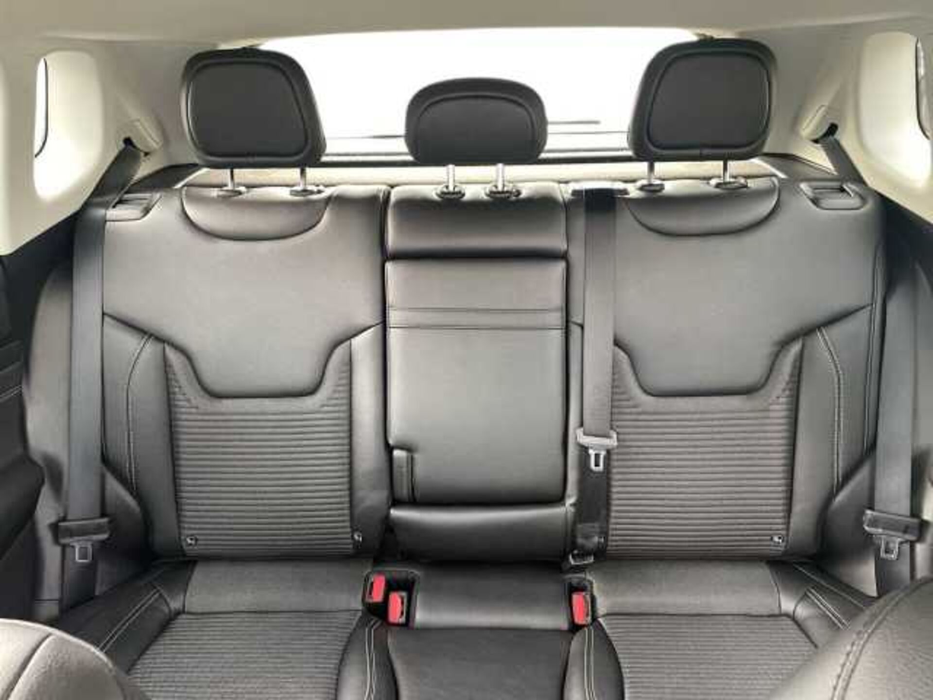 Jeep Compass 1.3l - black