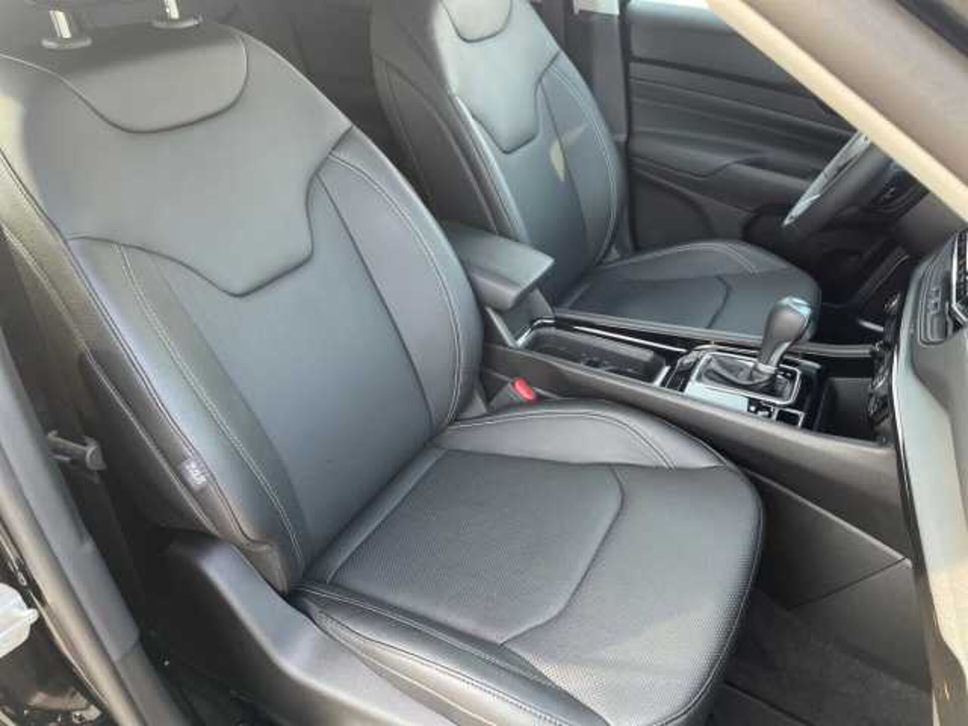 Jeep Compass 1.5l - black