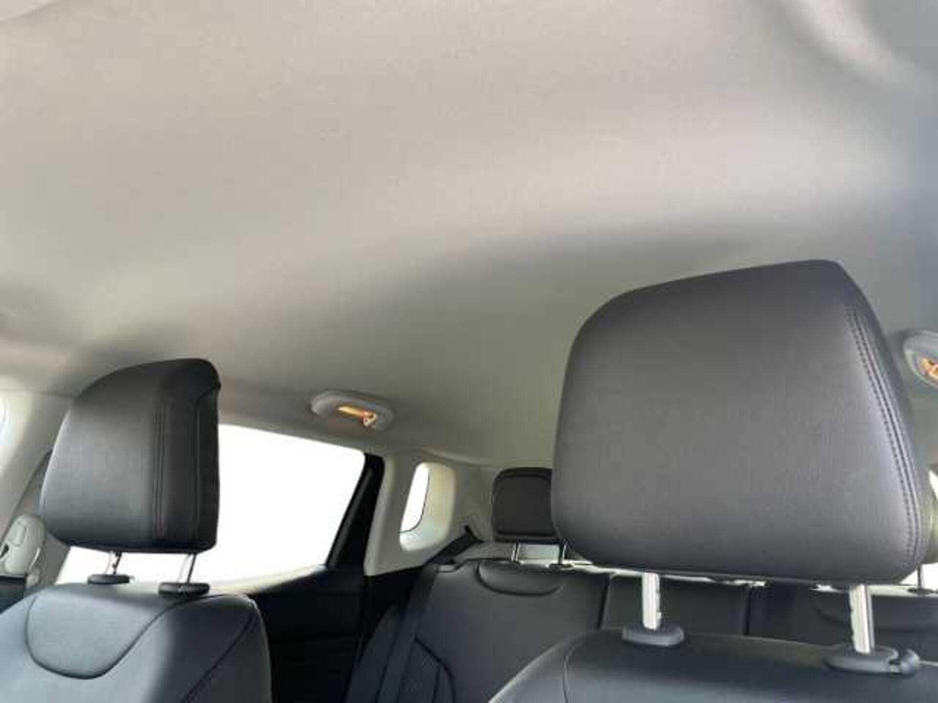 Jeep Compass 1.5l - black