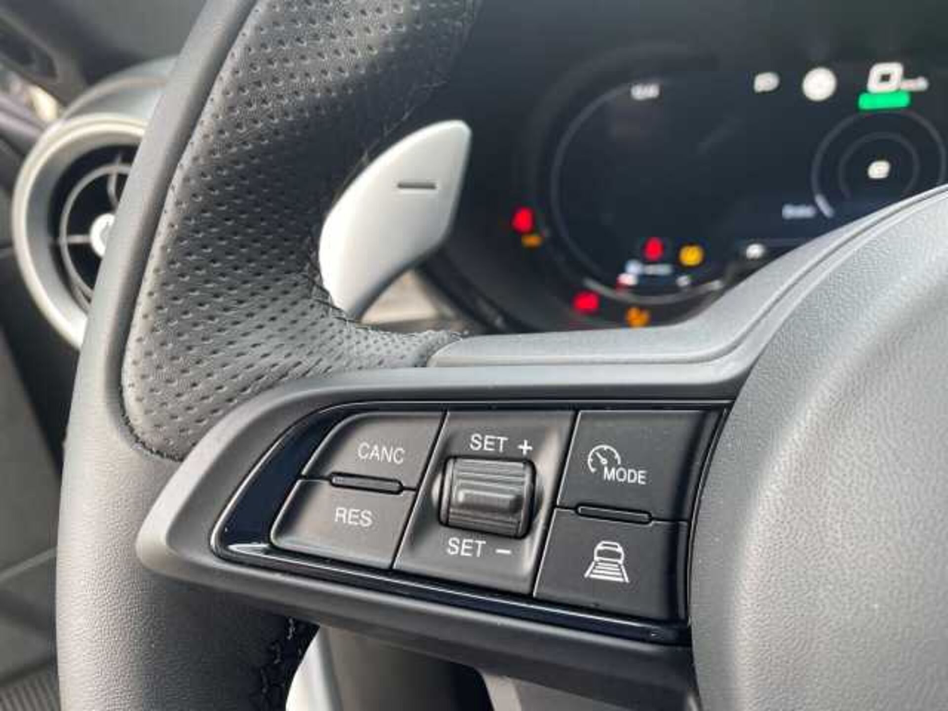 Alfa Romeo Tonale 1.5l - black