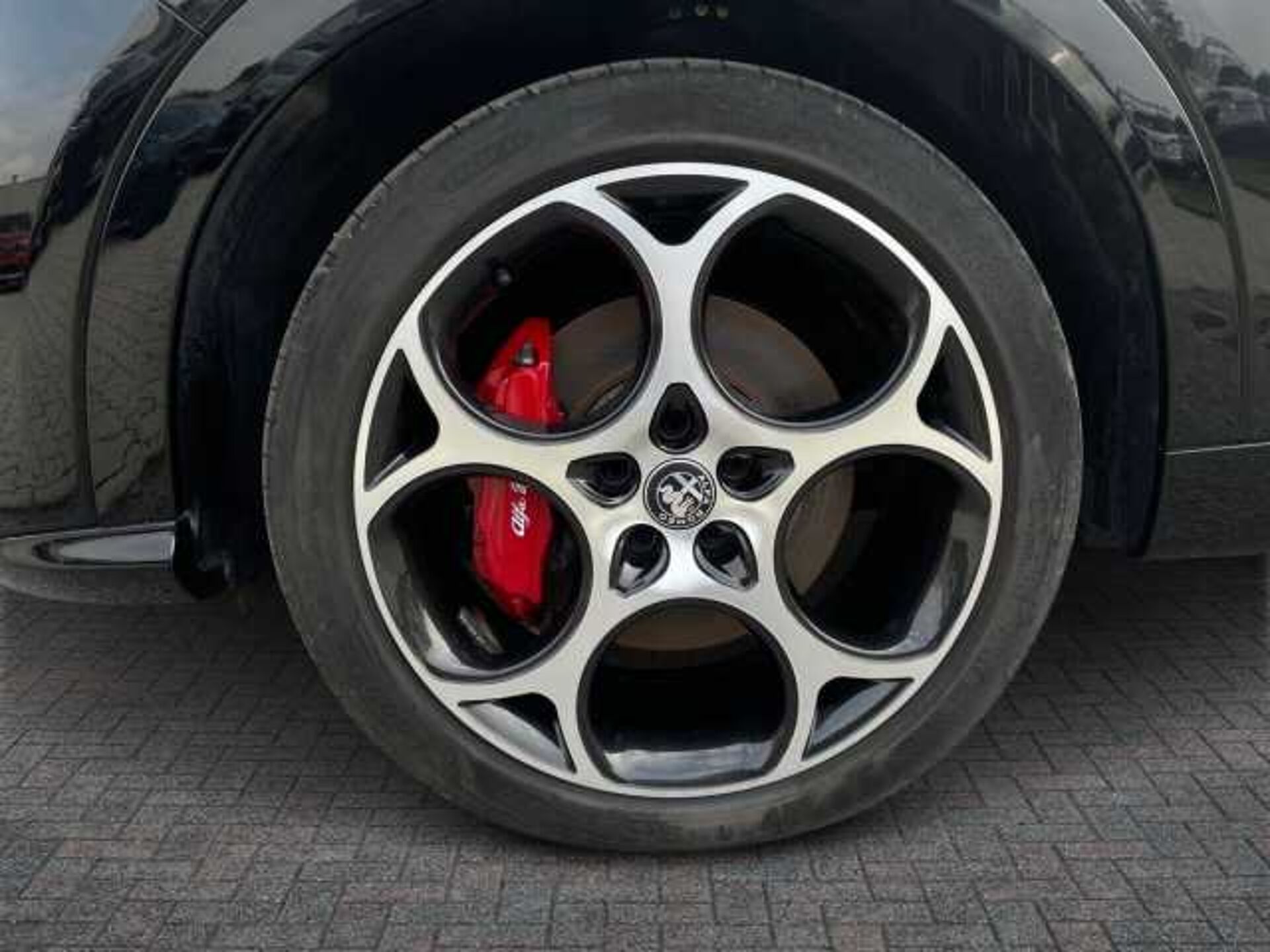 Alfa Romeo Tonale 1.5l - black