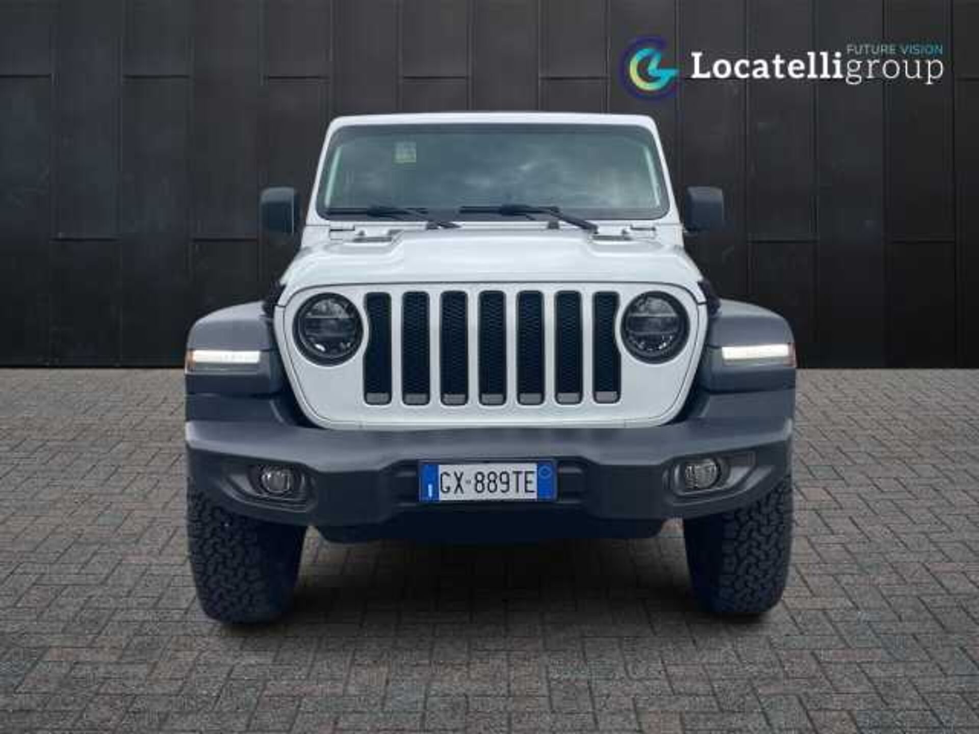 Jeep Wrangler 2.1l - white