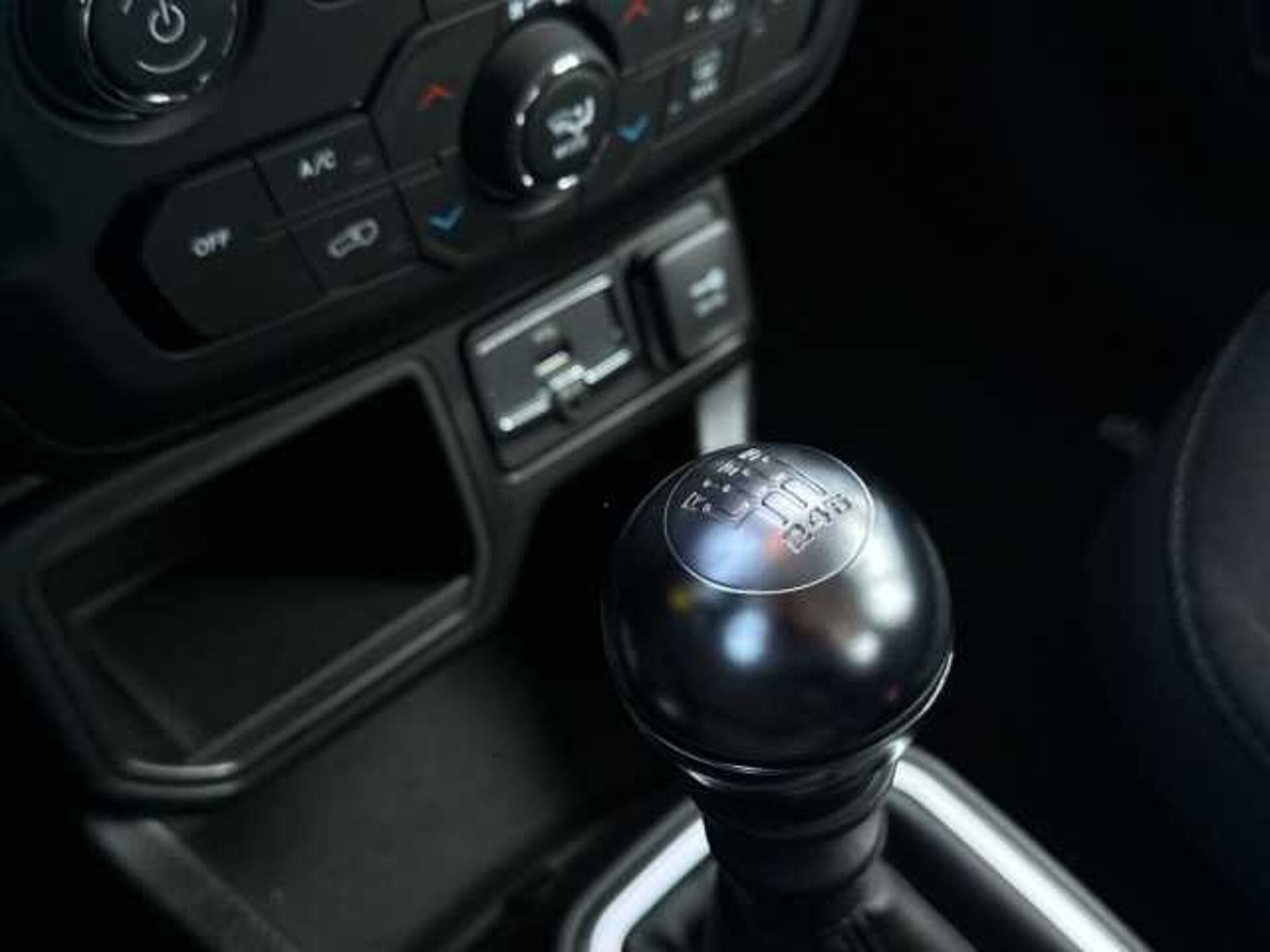 Jeep Renegade 1.6l - red