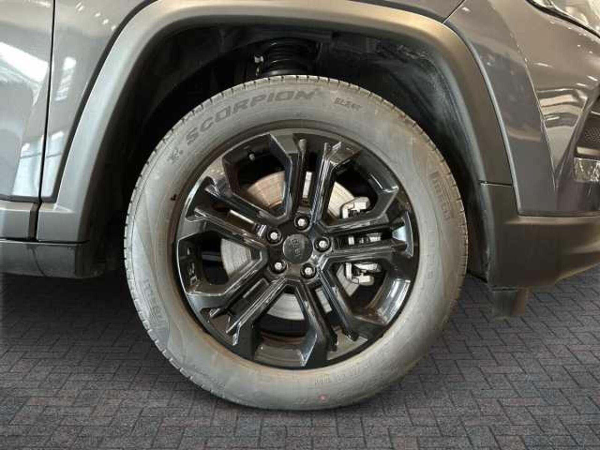 Jeep Compass 1.3l - grey