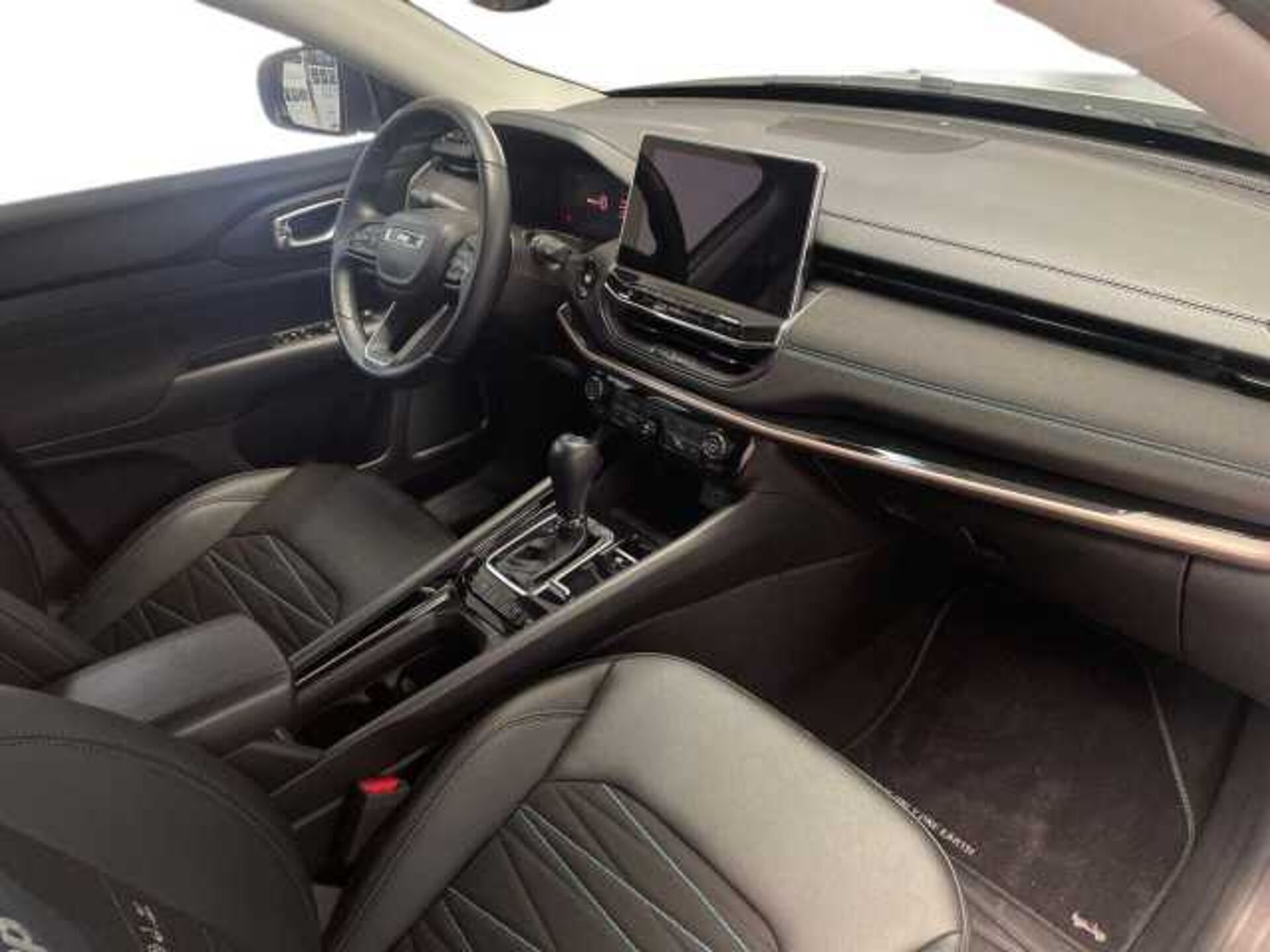 Jeep Compass 1.3l - white