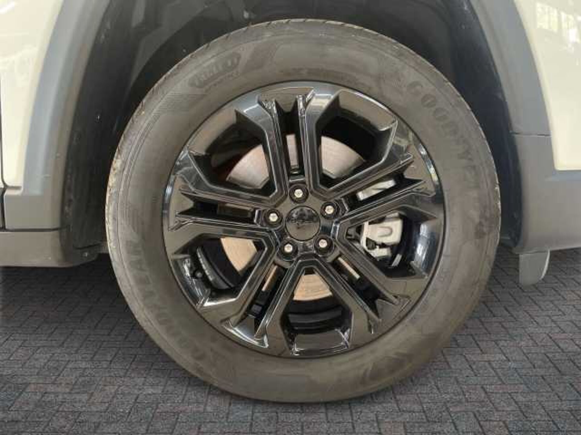 Jeep Compass 1.3l - white