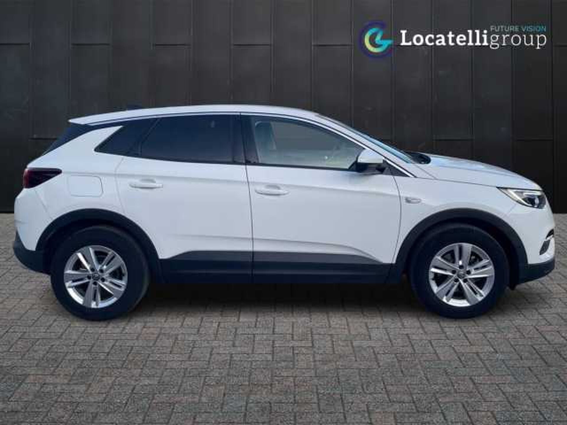 Opel Grandland X 1.5l - white