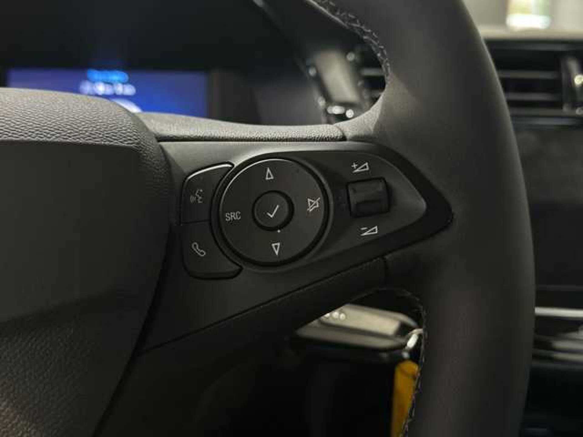 Opel Corsa 1.2l - white