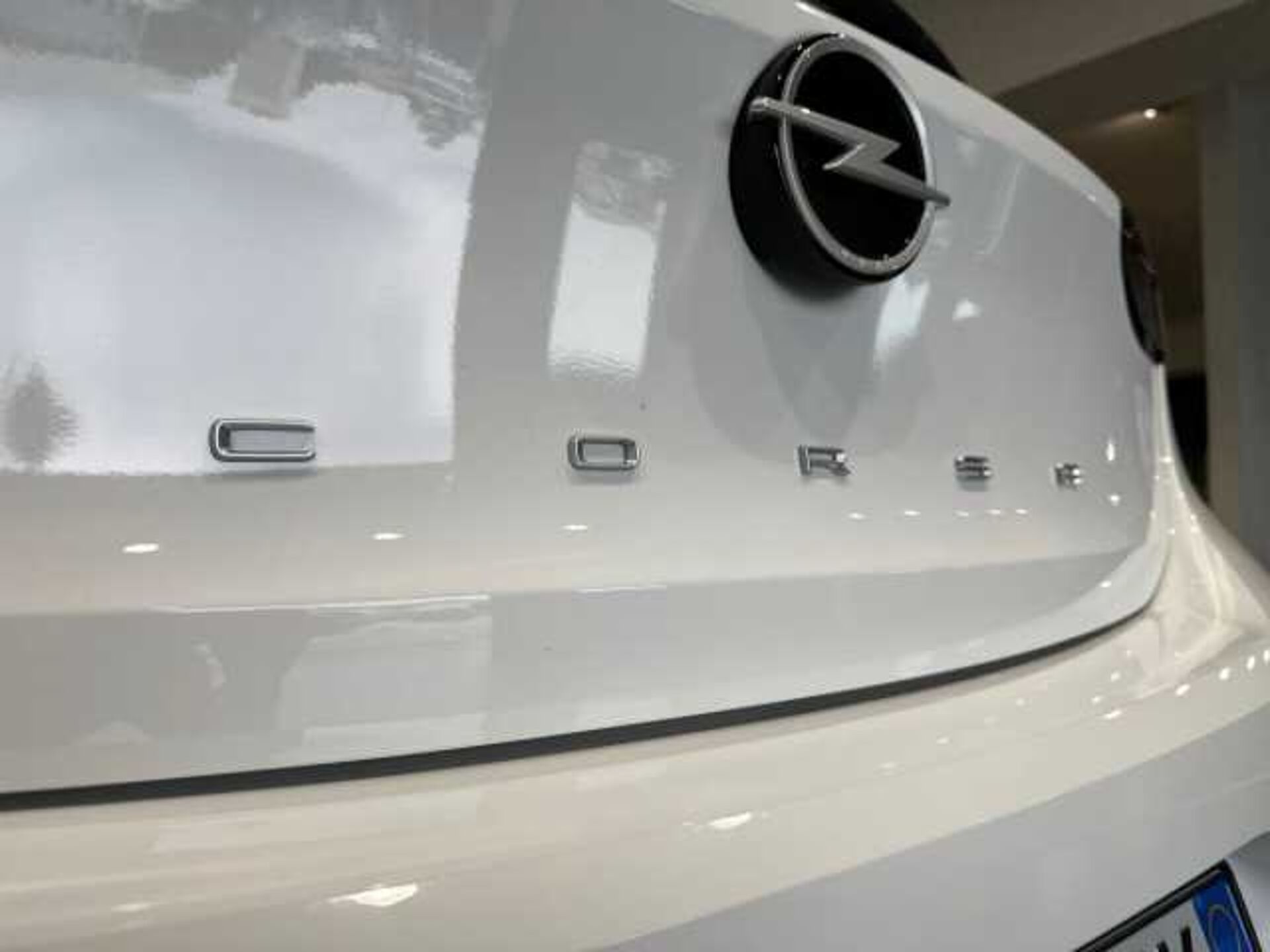 Opel Corsa 1.2l - white