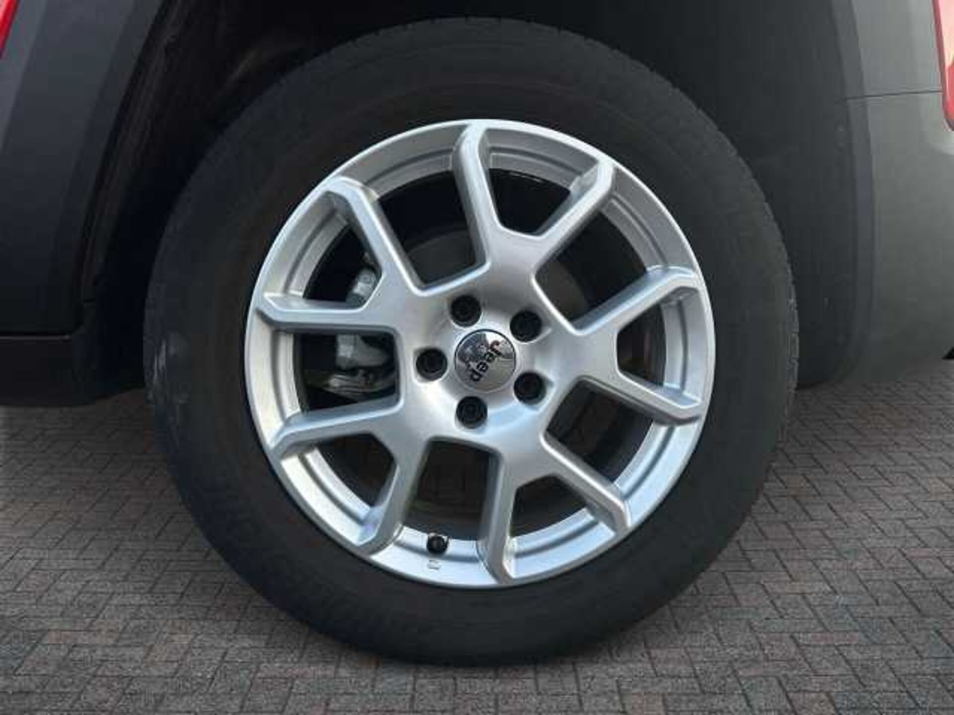 Jeep Renegade 1.6l - red