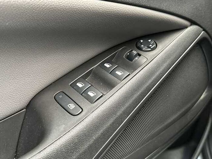 Opel Crossland X 1.5l